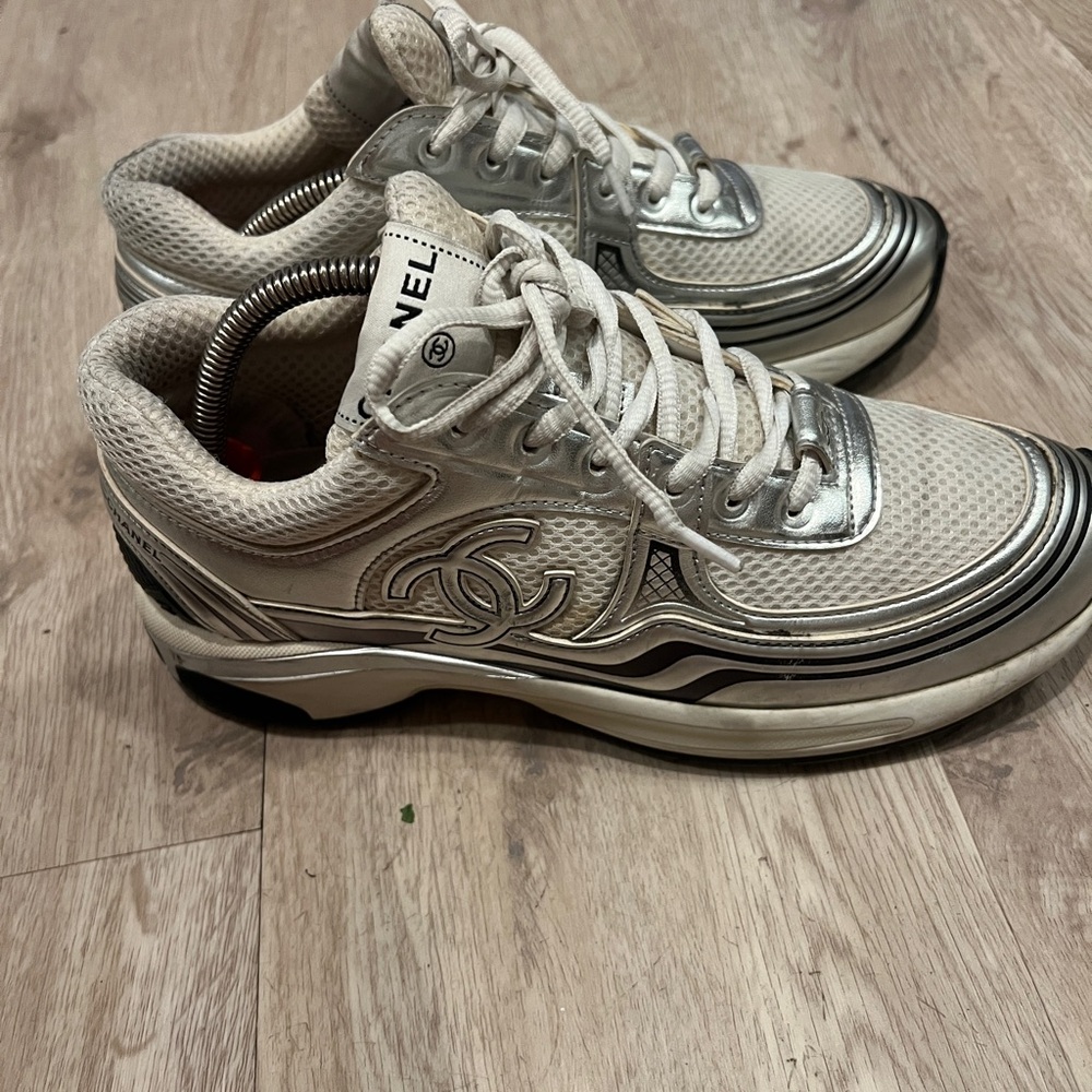 CHANEL White and Silver Sneakers - Picture 3 of 6